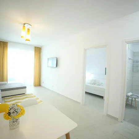 Amy Sunhouse- Desilva Apartmán Mamaia